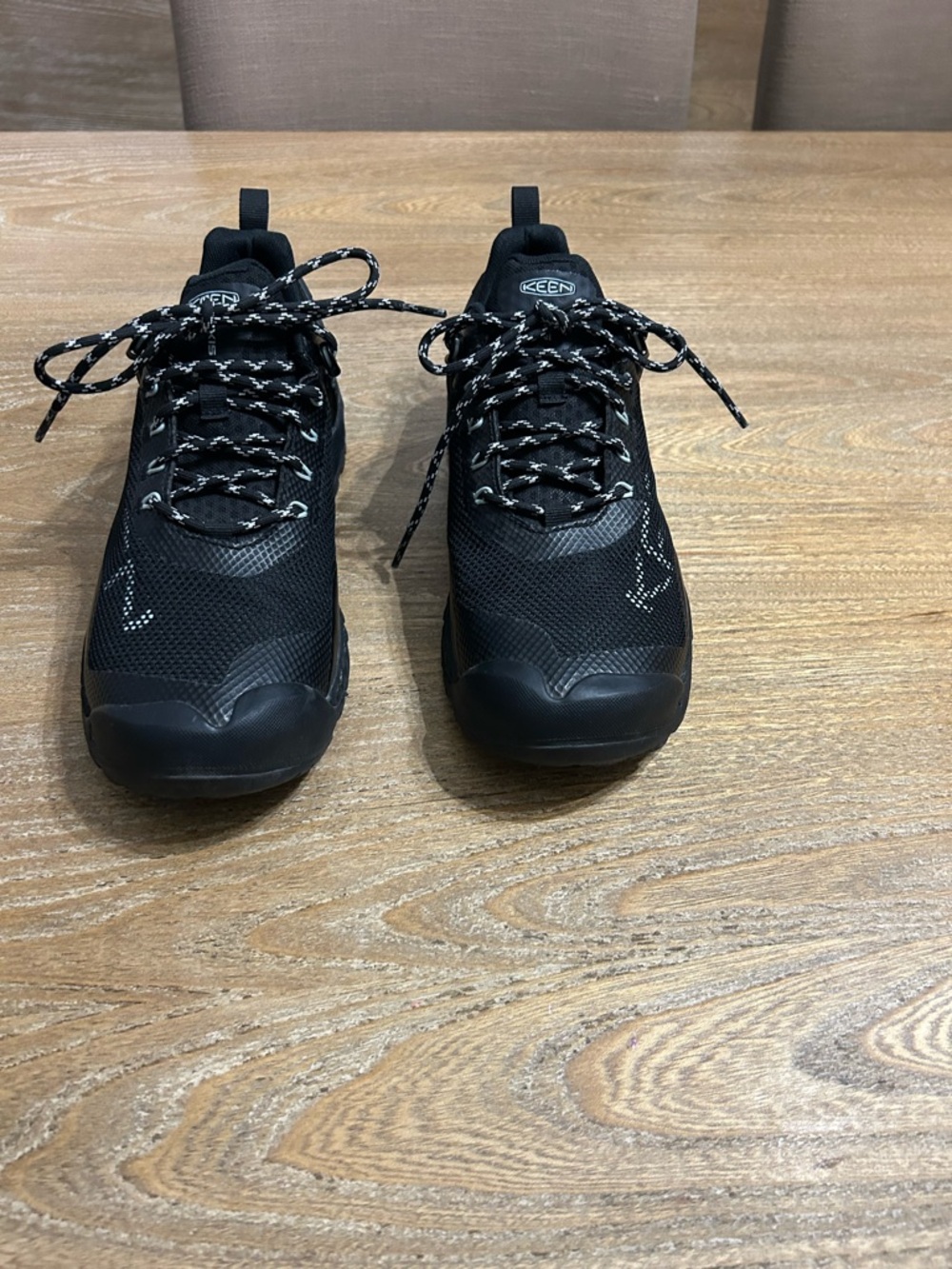 Keen NXIS EVO Women's Waterproof Hiking Shoe Size 8.5